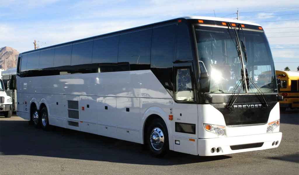 Benefits of Charter Bus Rental Services - Bus Charter Nationwide USA